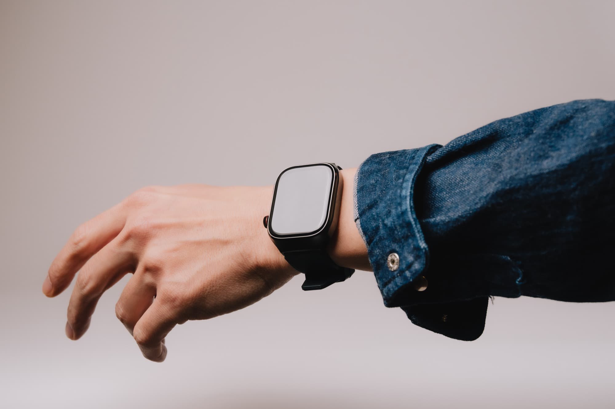 Smartwatch Product Photography — 2025
